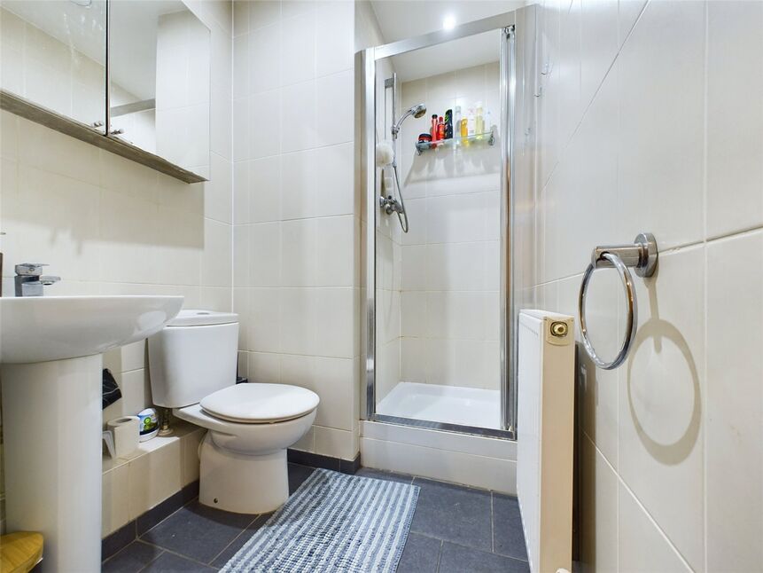 En-Suite Bathroom