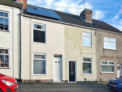 Andrew Avenue, 3 bedroom Mid Terrace House to rent, £795 pcm