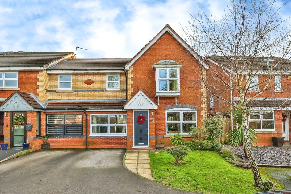 Main image of 3 bedroom End Terrace House for sale, Hays Close, Ilkeston, Derbyshire, DE7