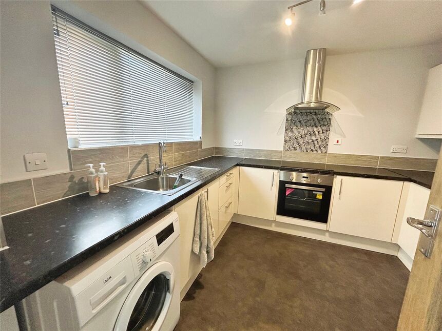 Main image of 3 bedroom  Flat to rent, Lawrence Avenue, Awsworth, Nottinghamshire, NG16