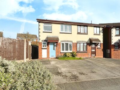 Barclay Court, 3 bedroom Semi Detached House for sale, £200,000