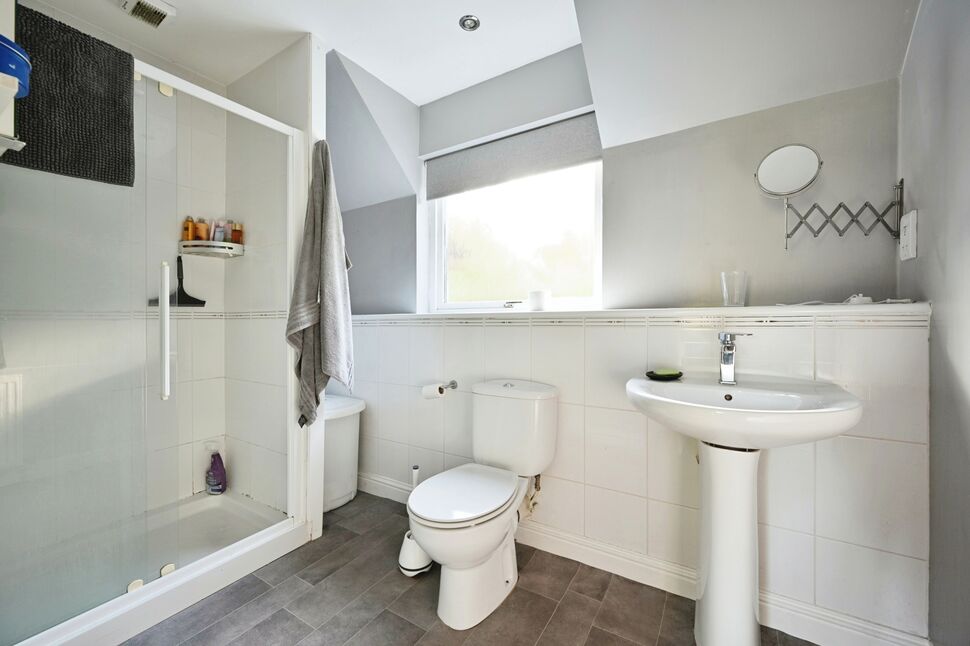 En-Suite Bathroom