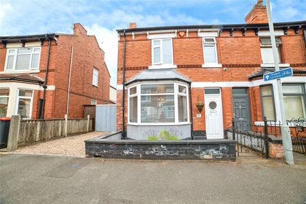 3 bedroom End Terrace House for sale