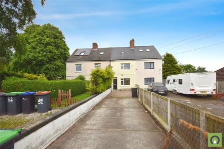 3 bedroom Mid Terrace House for sale