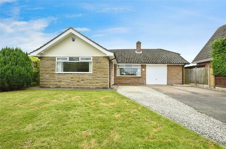 Chatsworth Drive, 3 bedroom Detached Bungalow for sale, £425,000