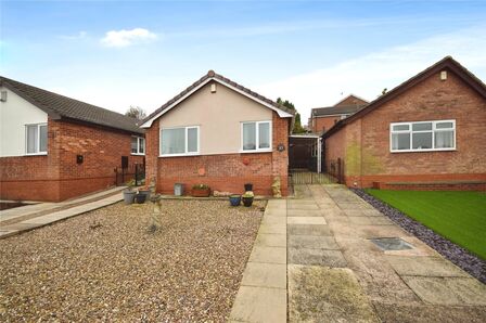 Derwent Drive, 2 bedroom Detached Bungalow for sale, £170,000