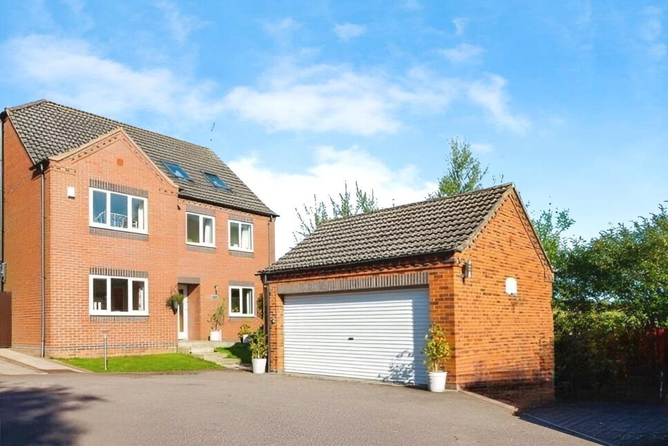 Main image of 5 bedroom Detached House for sale, Derby Road, Kirkby-in-Ashfield, Nottinghamshire, NG17