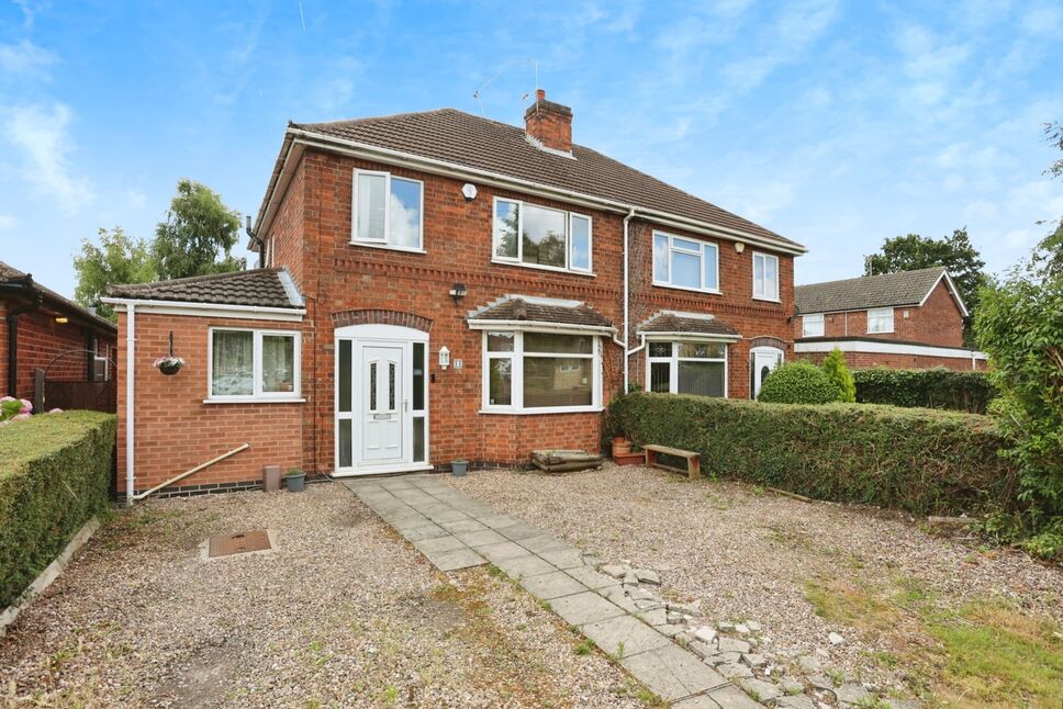 4 bedroom Semi Detached House for sale