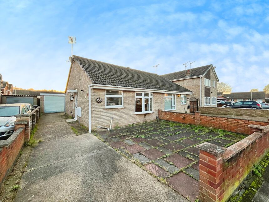 Main image of 2 bedroom Semi Detached Bungalow for sale, Butler Close, Leicester, Leicestershire, LE4