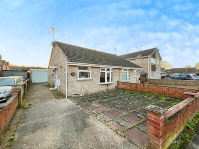 2 bedroom Semi Detached Bungalow for sale