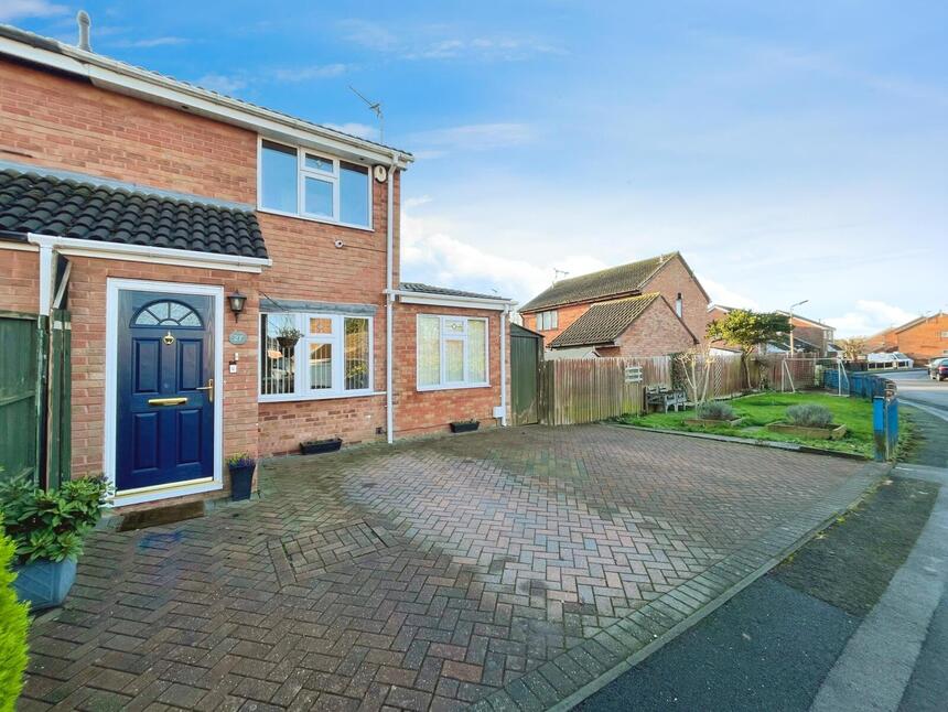 Main image of 2 bedroom Semi Detached House for sale, Warren Drive, Leicester, Leicestershire, LE4