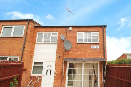 3 bedroom End Terrace House to rent