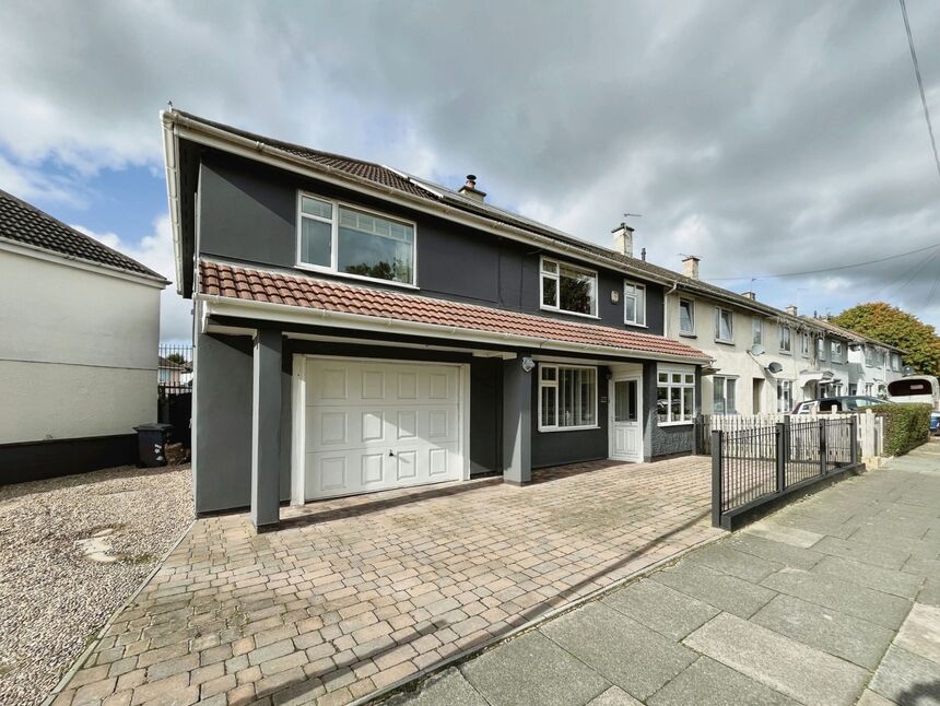 Main image of 5 bedroom End Terrace House for sale, New Parks Boulevard, Leicester, Leicestershire, LE3