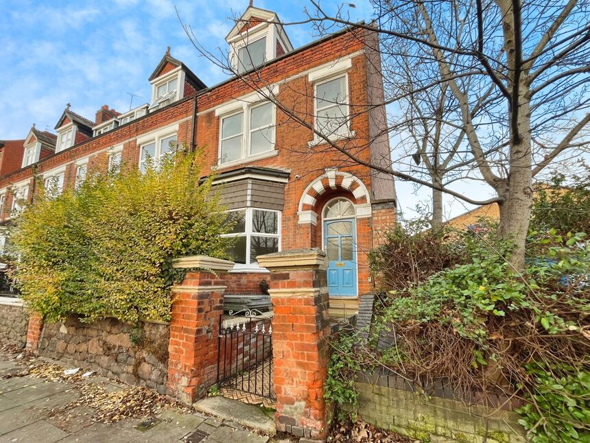 Main image of 5 bedroom End Terrace House for sale, Hinckley Road, Leicester, Leicestershire, LE3