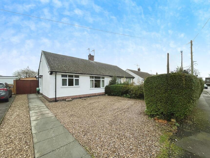 2 bedroom Semi Detached Bungalow for sale