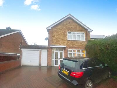 3 bedroom Link Detached House to rent