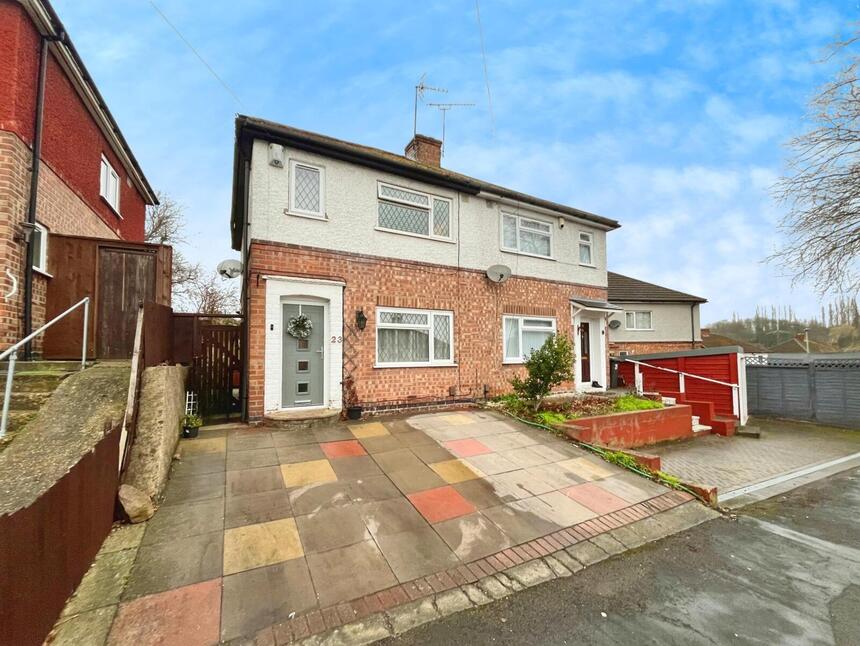 Main image of 3 bedroom Semi Detached House for sale, Halifax Drive, Leicester, Leicestershire, LE4