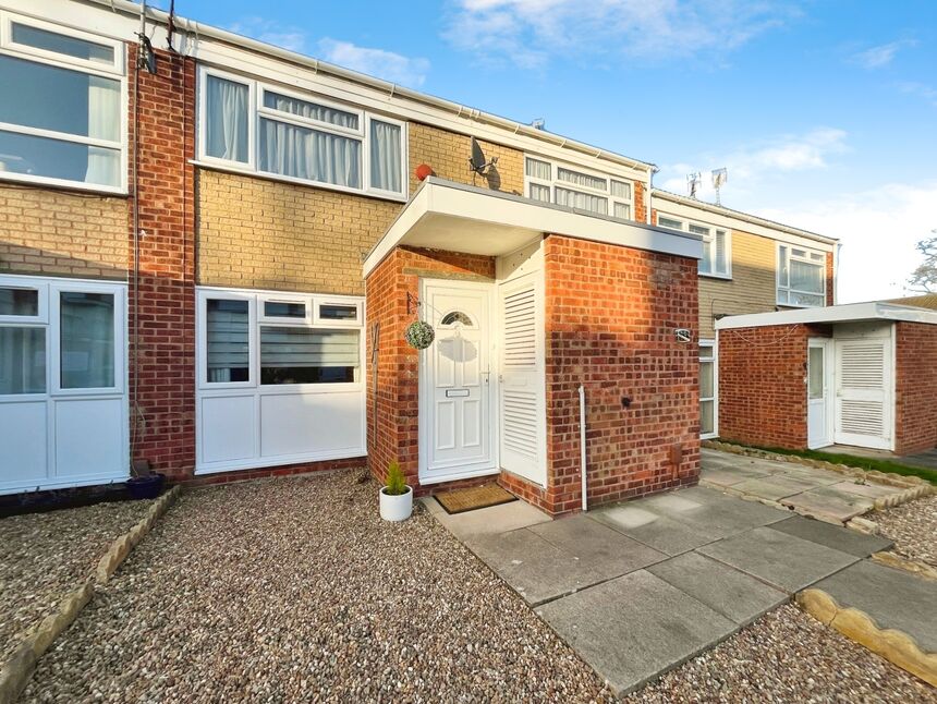 Main image of 2 bedroom  Flat for sale, Denis Close, Leicester, Leicestershire, LE3