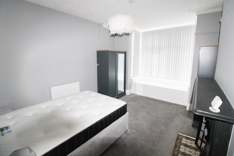 Main image of 1 bedroom  Flat to rent, B Austhorpe Road, Leeds, LS15