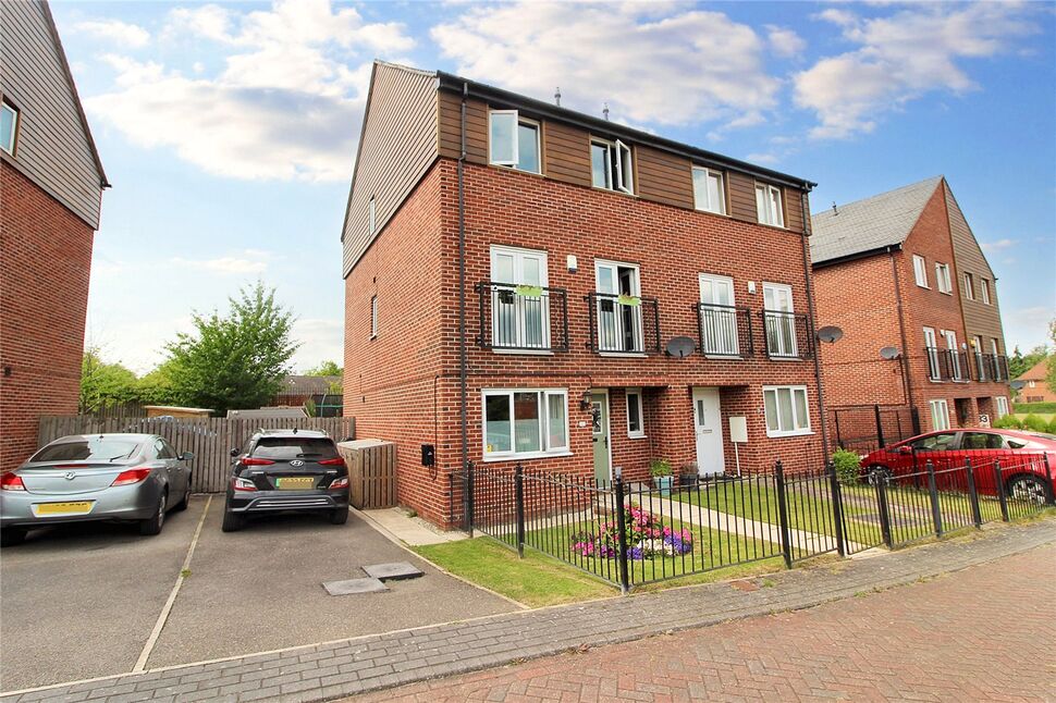 Main image of 4 bedroom Semi Detached House for sale, Oaklands Close, Gipton, West Yorkshire, LS8