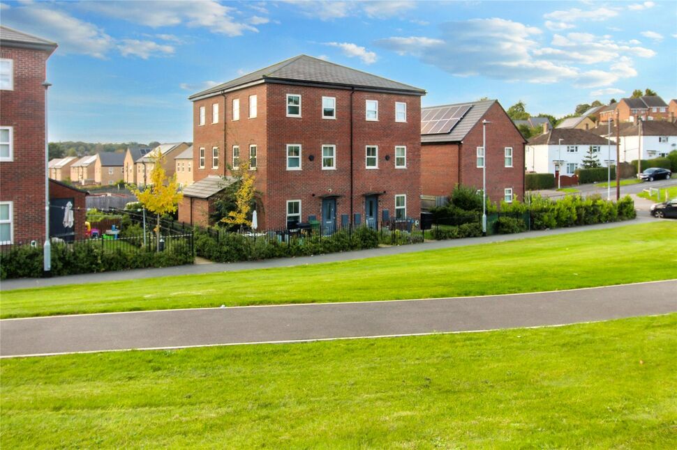 Main image of 3 bedroom End Terrace House for sale, Cardwell Road, Leeds, LS14