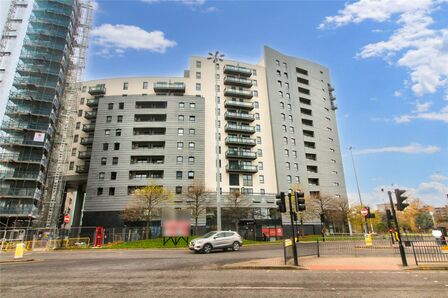 Crown Point Road, 1 bedroom  Flat for sale, £105,000