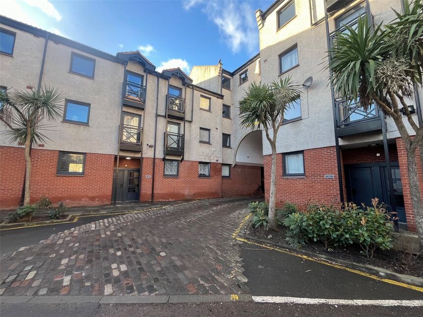 Main image of 1 bedroom  Flat to rent, New Bells Court, Edinburgh, City of Edinburgh, EH6