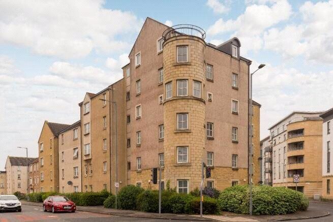 Main image of 2 bedroom  Flat for sale, Lindsay Road, Edinburgh, Midlothian, EH6