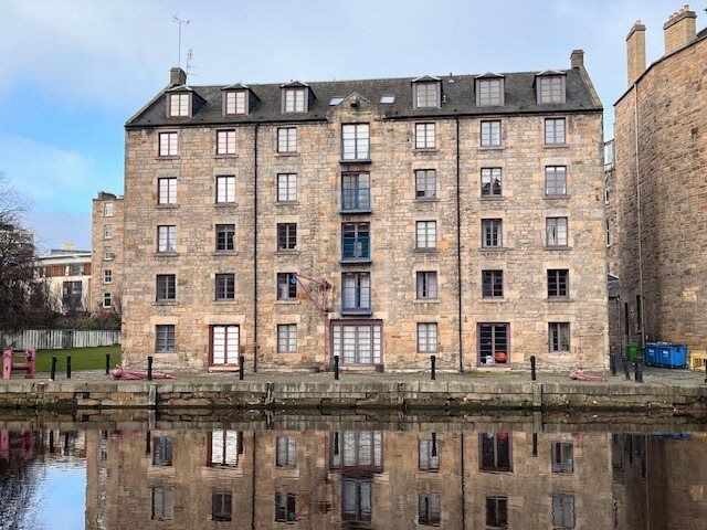 Main image of 1 bedroom  Flat for sale, Commercial Wharf, Edinburgh, Midlothian, EH6