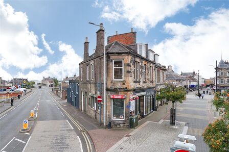 Durie Street, 3 bedroom  Flat for sale, £80,000