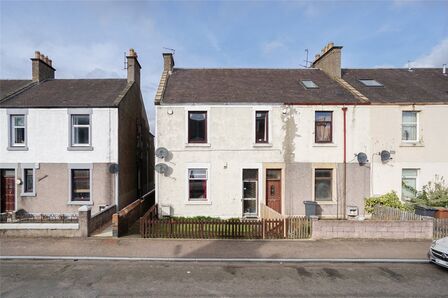 Glebe Street, 2 bedroom  Flat for sale, £83,000