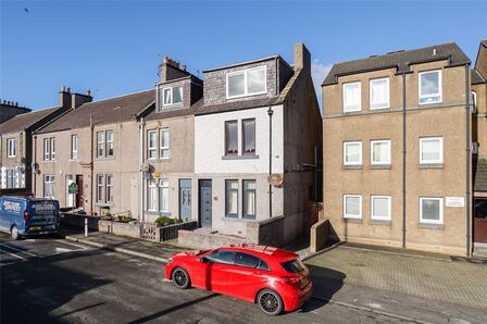 2 bedroom End Terrace Flat for sale