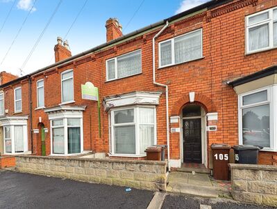 Sincil Bank, 3 bedroom Mid Terrace House for sale, £90,000