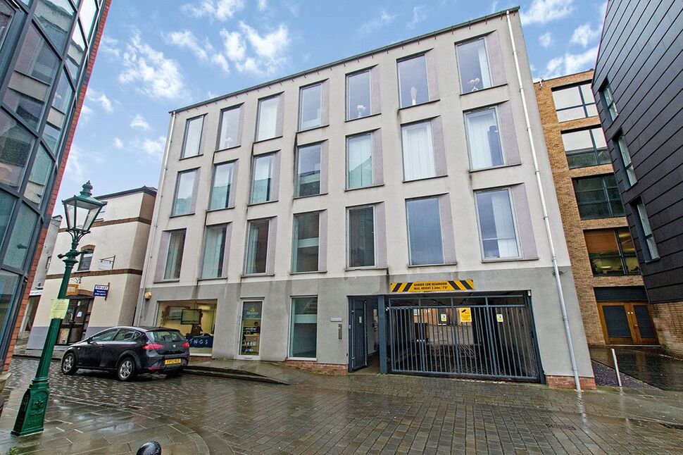 Main image of 2 bedroom  Flat for sale, Museum Court, Lincoln, Lincolnshire, LN2