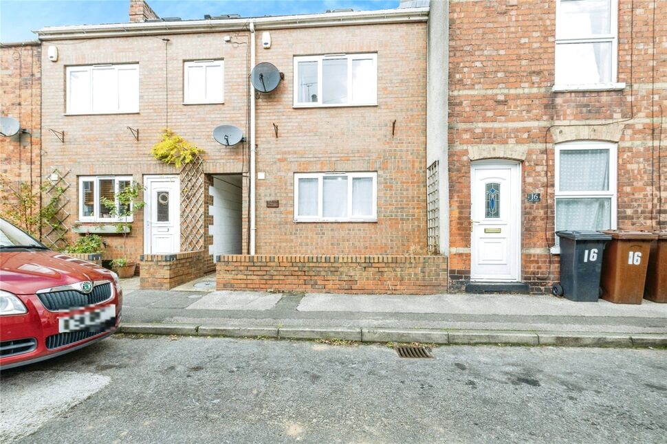 Main image of 3 bedroom Mid Terrace House for sale, Gray Street, Lincoln, Lincolnshire, LN1