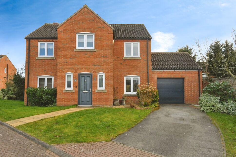 Main image of 4 bedroom Detached House for sale, Hawthorne Close, Glentworth, Lincolnshire, DN21