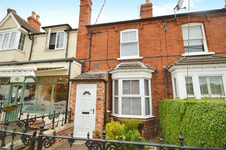 2 bedroom Mid Terrace House for sale