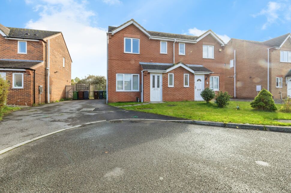 Main image of 3 bedroom Semi Detached House for sale, Petersfield Close, Lincoln, Lincolnshire, LN6