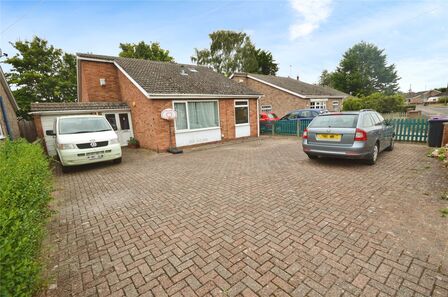 4 bedroom Detached Bungalow for sale