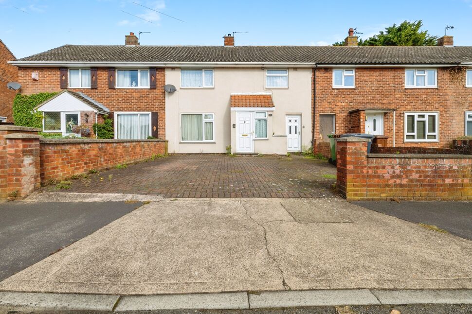 Main image of 3 bedroom Mid Terrace House for sale, Welton Gardens, Lincoln, Lincolnshire, LN2