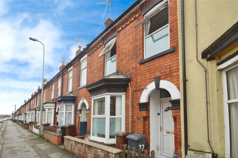 Main image of 3 bedroom Mid Terrace House for sale, Dixon Street, Lincoln, Lincolnshire, LN5