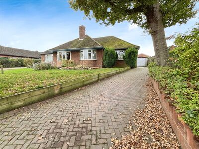 Water Lane, 2 bedroom Semi Detached Bungalow for sale, £210,000