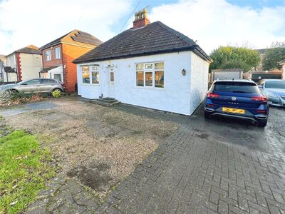 4 bedroom Detached Bungalow for sale