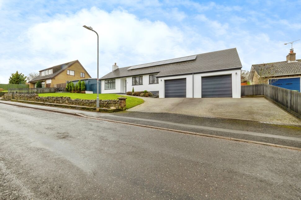 3 bedroom Detached Bungalow for sale