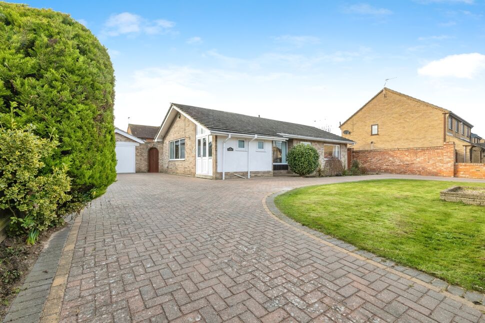 Main image of 3 bedroom Detached Bungalow for sale, Saxilby Road, Skellingthorpe, Lincolnshire, LN6