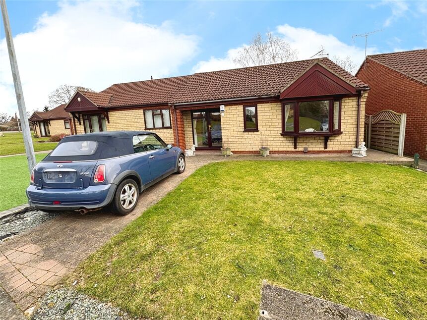 Main image of 2 bedroom Semi Detached Bungalow for sale, Meadowlake Close, Lincoln, Lincolnshire, LN6