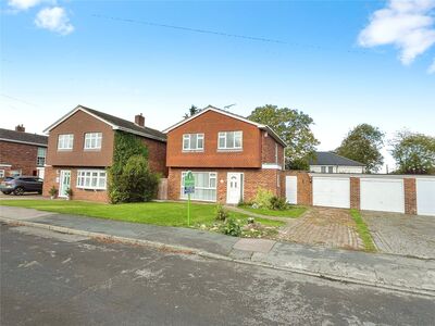 Dickens Close, 4 bedroom Detached House for sale, £635,000