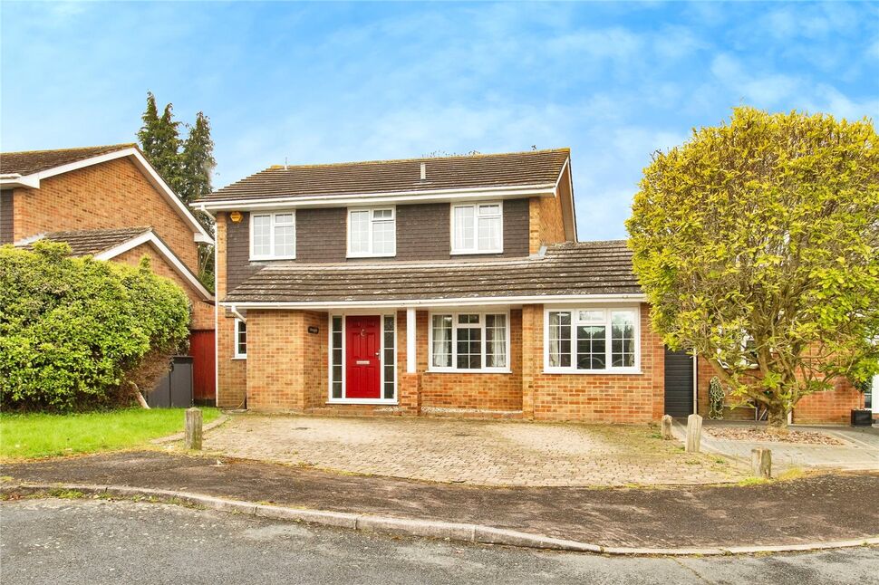 Main image of 4 bedroom Detached House for sale, Perran Close, Hartley, Kent, DA3