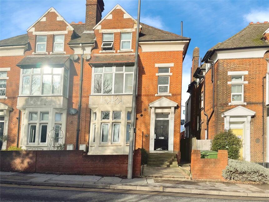 Main image of 2 bedroom  Flat for sale, Tonbridge Road, Maidstone, Kent, ME16