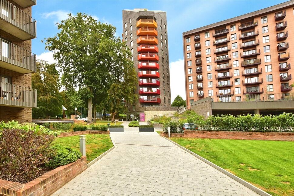 Main image of 1 bedroom  Flat for sale, Waterhouse Avenue, Maidstone, Kent, ME14